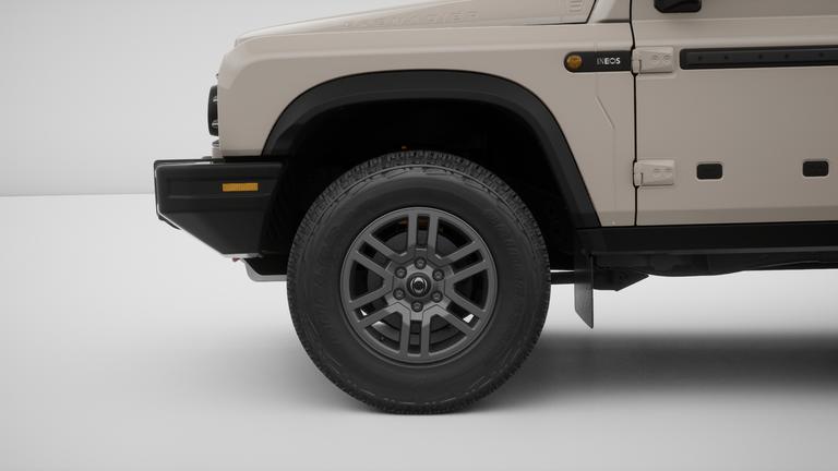 17-ДЮЙМОВІ ЛЕГКОСПЛАВНІ ДИСКИ З ШИНАМИ BRIDGESTONE ALL-TERRAIN